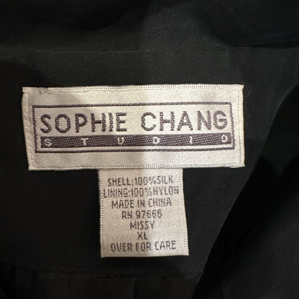 Sophie Chang Studio 100% Silk Floral Embroidered Black Coat Size XL - Picture 4 of 4